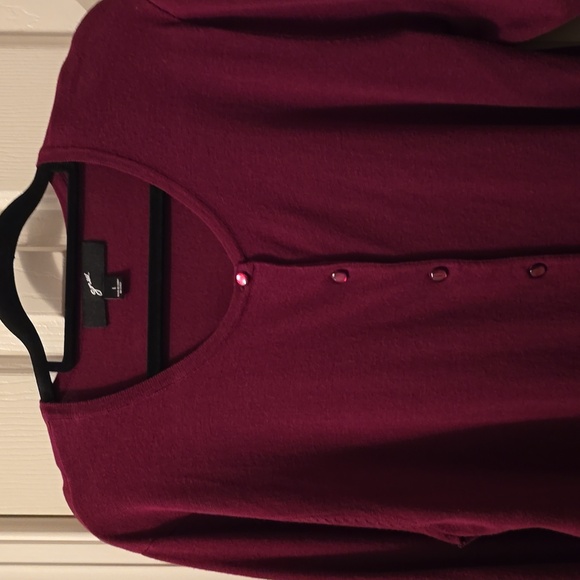 GNW BRAND WOMEN'S BURGUNDY FRONT BUTTON CARDIGAN SWEATER SIZE LARGE - Picture 4 of 15